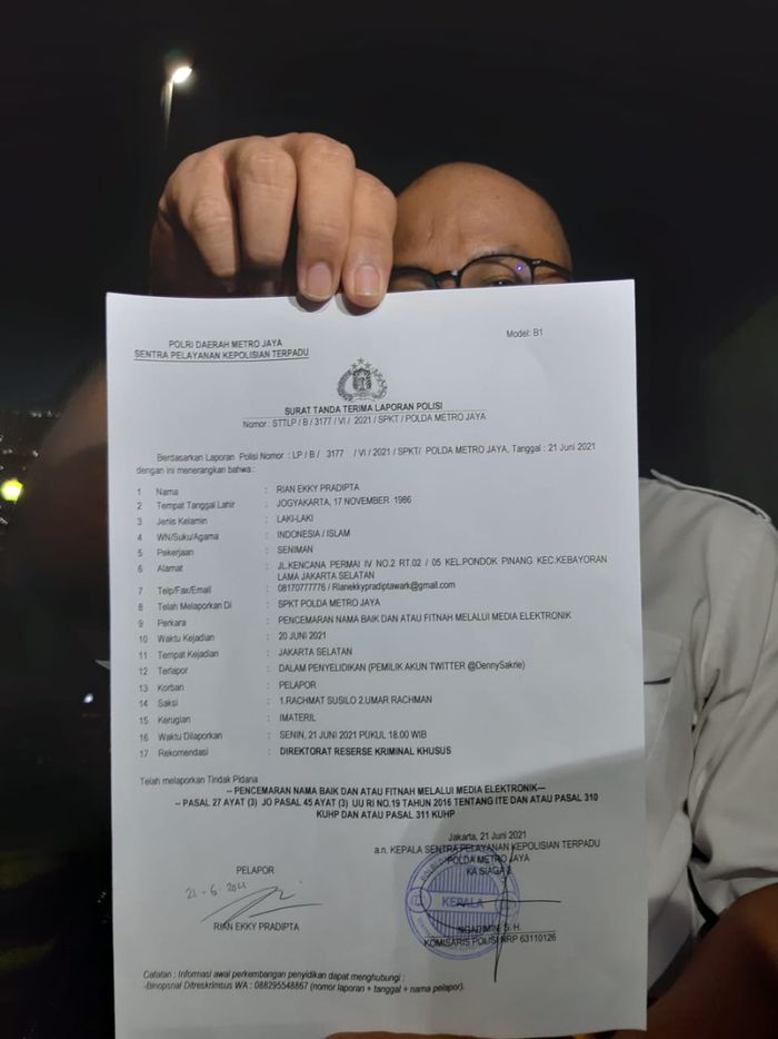 Rian D'Masiv melaporkan akun media sosial yang menudingnya lakukan pelecehan seksual  di Polda Metro Jaya dengan nomor LP/B/3117/VI/2021/SPKT/POLDA METRO JAYA. 