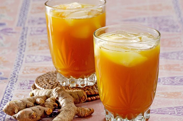 Minuman kunyit asam.