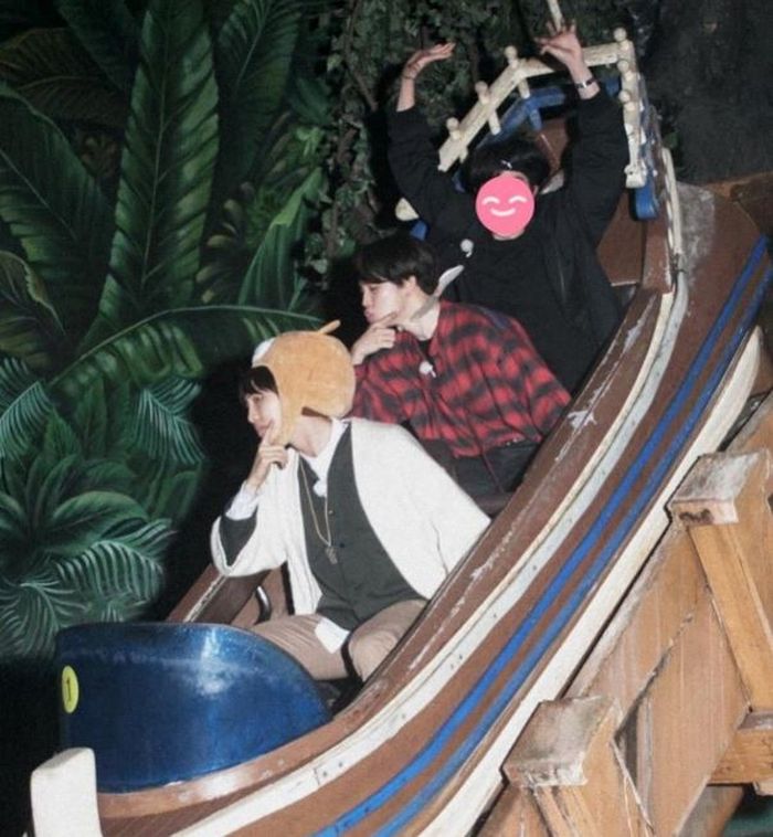 Foto Candid BTS yang Diunggah Agensi