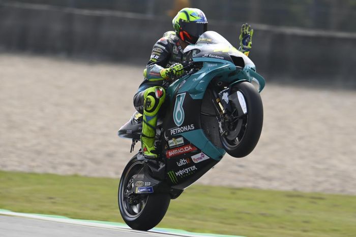 Pembalap Petronas Yamaha SRT, Valentino Rossi, pada hari kedua MotoGP Belanda 2021 di Sirkuit Assen, Sabtu (26/1/2021).