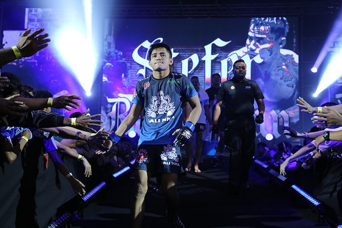 Petarung ONE Championship asal Indonesia, Stefer Rahardian.