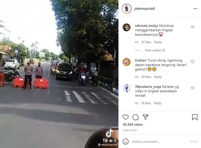 Video sopir truk di Mojokerta maki polisi karena kesal jalan ditutup.