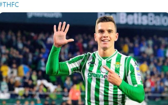 Giovani Lo Celso melakukan selebrasi saat berseragam Real Betis.