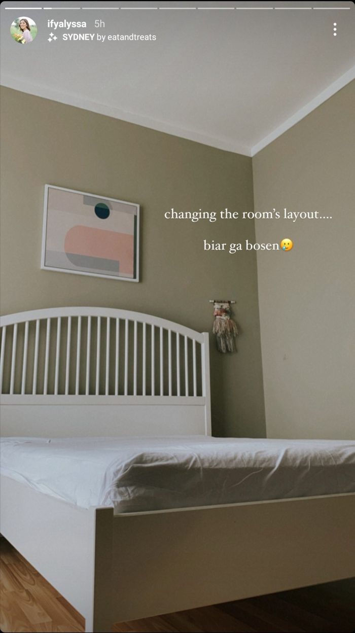 Layout kamar tidur di rumah artis Ify Alyssa sebelum di tata ulang.