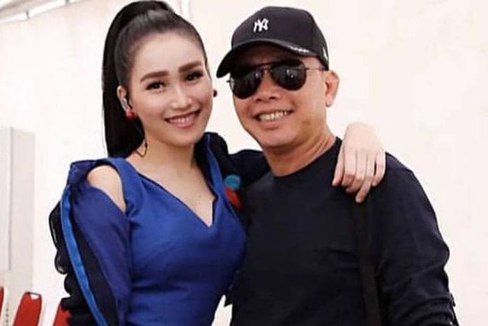Ayu Ting Ting dan Abdul Rozak