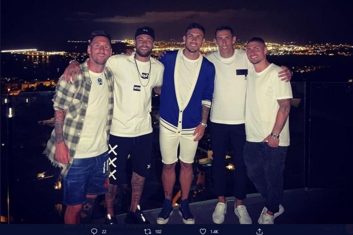 Kebersamaan Lionel Messi, NEymar, Leandro Paredes, dan Angel Di Maria saat liburan di Ibiza.