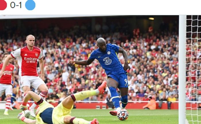 Striker anyar Chelsea, Romelu Lukaku, mencetak gol ke gawang Arsenal dalam laga pekan kedua Liga Inggris 2021-2022 di Emirates Stadium pada Minggu (22/8/2021).