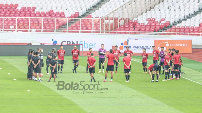 Skuat Bali United sedang berlatih di Stadion Gelora Bung Karno, Senayan, Jakarta, 26 Agustus 2021.