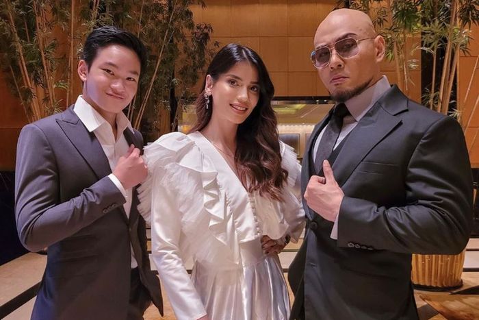 Azka Corbuzier, Sabrina Chairunnisa, dan Deddy Corbuzier 