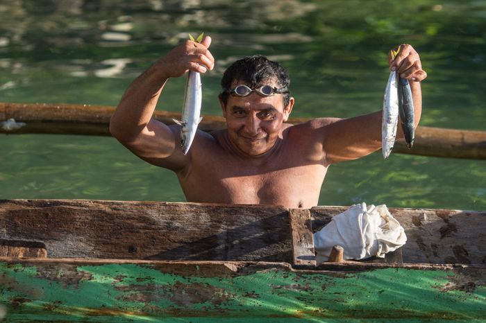 Kepulauan Sangihe menjanjikan kemandirian pangan dari segara. Ingatan kolektif dari para nelayan di Sangihe dan Talaud menyebutkan bahwa teknik penangkapan ikan di sana terinspirasi dari Jepang.