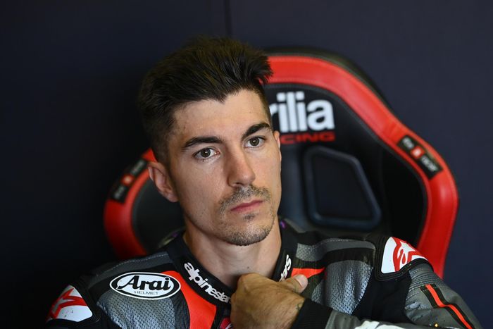 Pembalap MotoGP Spanyol, Maverick Vinales, dalam tes privat dengan Aprilia di Sirkuit Misano, Selasa (31/8/2021).