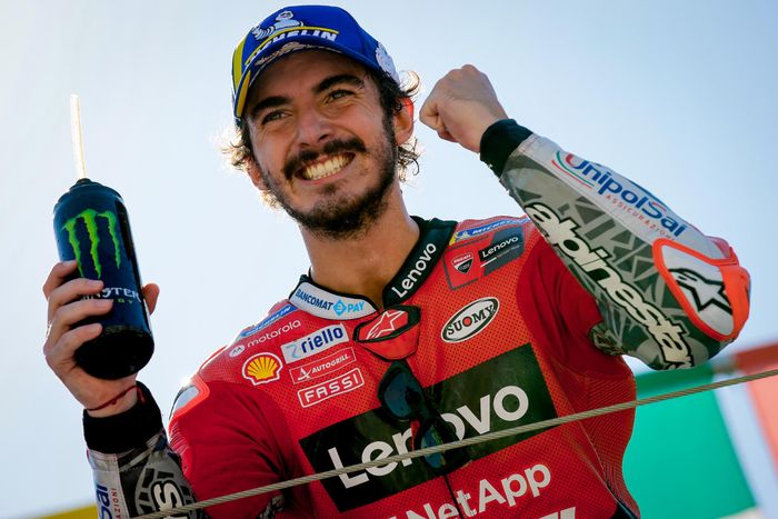 Pembalap Ducati, Francesco Bagnaia, bereaksi setelah finis pertama pada balapan MotoGP Aragon di Sirkuit MotorLand Aragon, Minggu (12/9/2021).