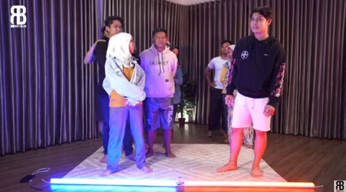 Perbincangan Lesti Kejora dan Rizky Billar usai pernikahan Lesti Kejora yang mengungkap mengenai mantan kekasihnya dulu. 