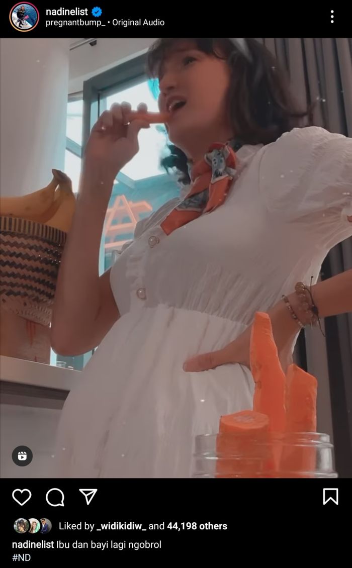Nadine Chandrawinata rajin mengonsumsi sayuran rebus saat hamil, salah satunya adalah wortel.