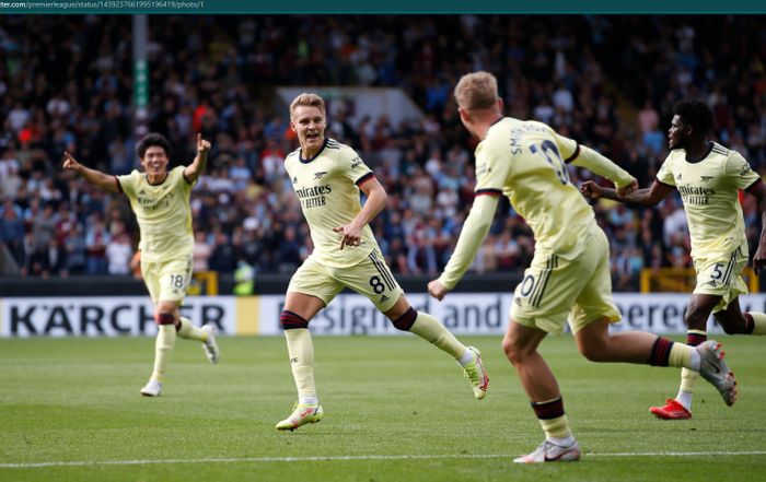 Martin Odegaard sukses mencetak gol ke gawang Burnley dalam kemenangan 1-0 Arsenal pada lanjutan Liga Inggris 2021-2022.