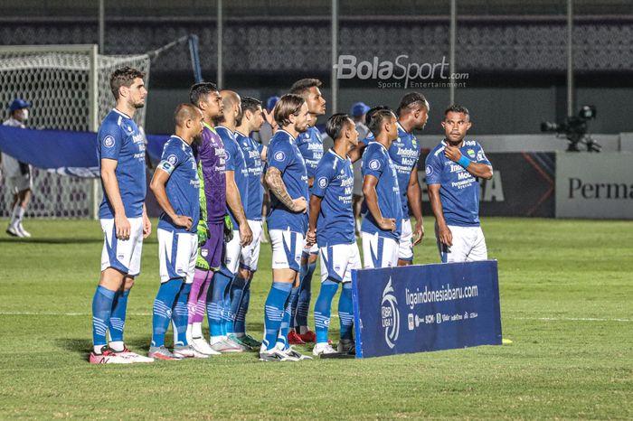 Skuat Persib Bandung sedang berfoto tim dalam laga pekan keempat Liga 1 2021 di Stadion Indomilk Arena, Tangerang, Banten, 23 September 2021.