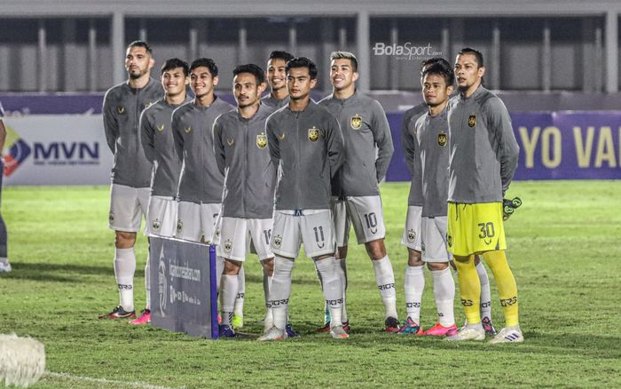 Skuat PSIS Semarang sedang berfoto tim dalam laga pekan keempat Liga 1 2021 di Stadion Madya, Senayan, Jakarta,  25 September 2021.