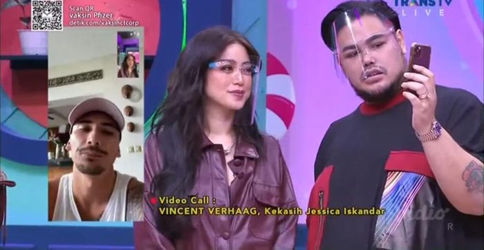 Jessica Iskandar video call bersama Vincent Verhaag saat live Brownis Trans TV, Kamis (14/10/2021).
