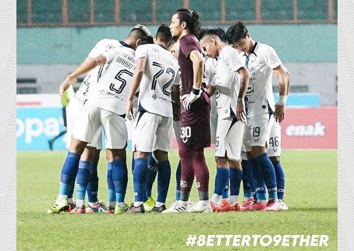 Skuad PSIS Semarang memompa semangat jelang pertandingan di Liga 1 2021.