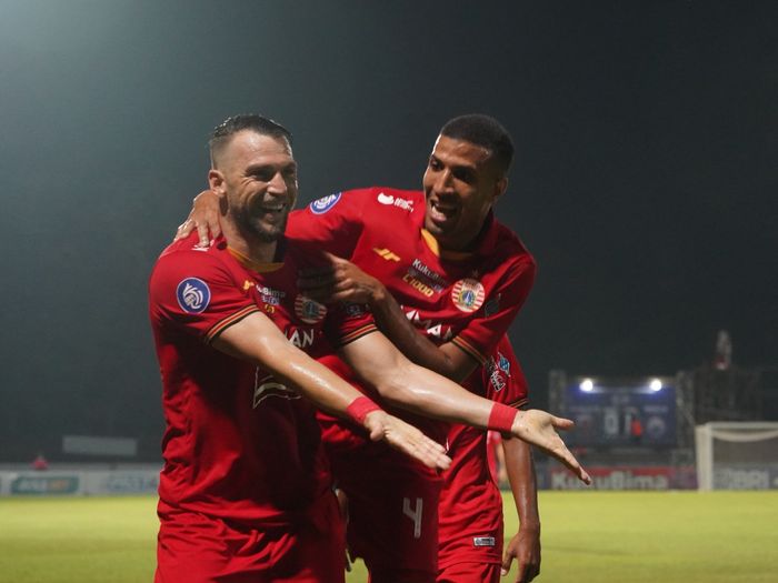 Striker Persija Jakarta, Marko Simic yang melakukan selebrasi setelah mencetak gol ke gawang Madura United pada laga pekan kedelapan Liga 1 2021 yang berlangsung di Stadion Moch Soebroto, Magelang, Jumat (22/10/2021).