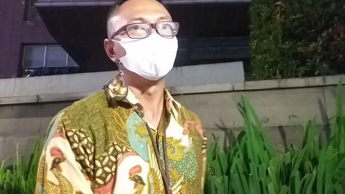 Kakak Anji, Erie, saat Grid.ID temui di kawasan Sudirman, Jakarta Pusat, Jumat (22/10/2021).  