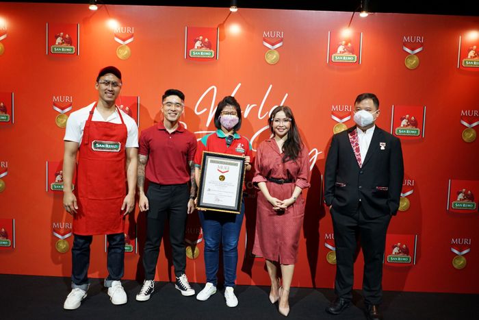 Perolehan rekor MURI kepada San Remo sebagai brand pasta pertama yang berhasil mengumpulkan jumlah peserta terbanyak dari 30 kota lebih yang berasal dari seluruh Indonesia.