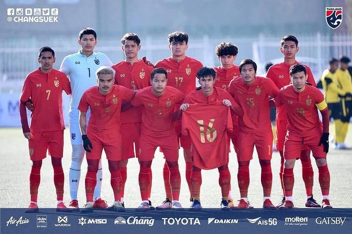 Skuad timnas U-23 Thailand saat melawan Malaysia di Kualifikasi Piala Asia U-23 2022.