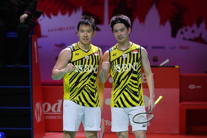 Pasangan ganda putra Indonesia, Marcus Fernaldi Gideon/Kevin Sanjaya Sukamuljo, pada laga terakhir grup BWF World Tour Finals 2021 di Bali International Convention Centre, Nusa Dua, Jumat (3/12/2021)