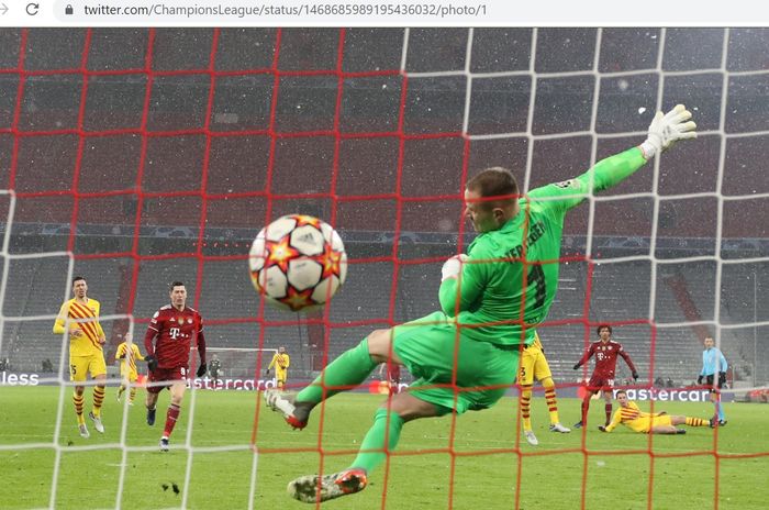 Gol pemain Bayern Muenchen, Leroy Sane, ke gawang Barcelona dalam matchday ke-6 Grup E Liga Champions 2021-2022 di Allianz Arena, Rabu (8/12/2021) waktu setempat atau Kamis pukul 03.00 WIB.