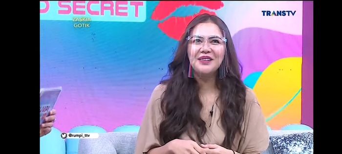 Ratu Rizky Nabila saat live Rumpi TransTV, Selasa (14/12/2021).