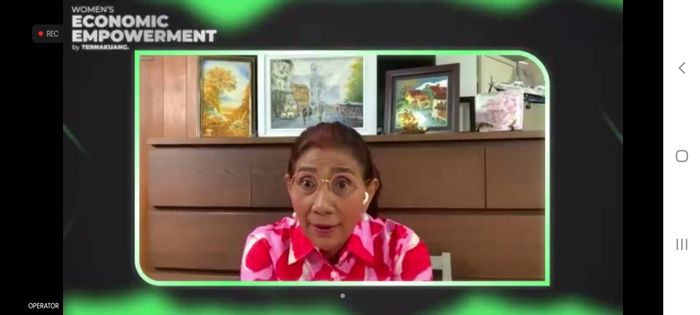 Susi Pudjiastuti saat webinar Women Economic Empowerment secara virtual, Minggu (19/12/2021).