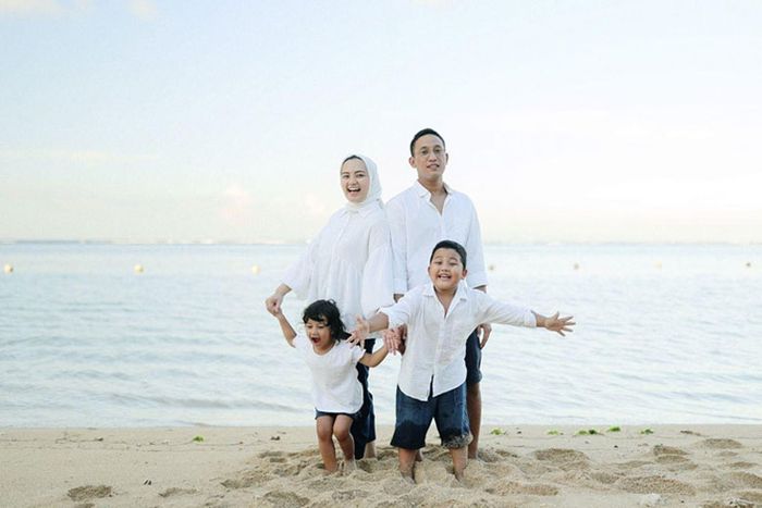 Sherin Hawadi, jalani profesi sebagai dokter sambil kejar passion dalam bisnis fesyen. 