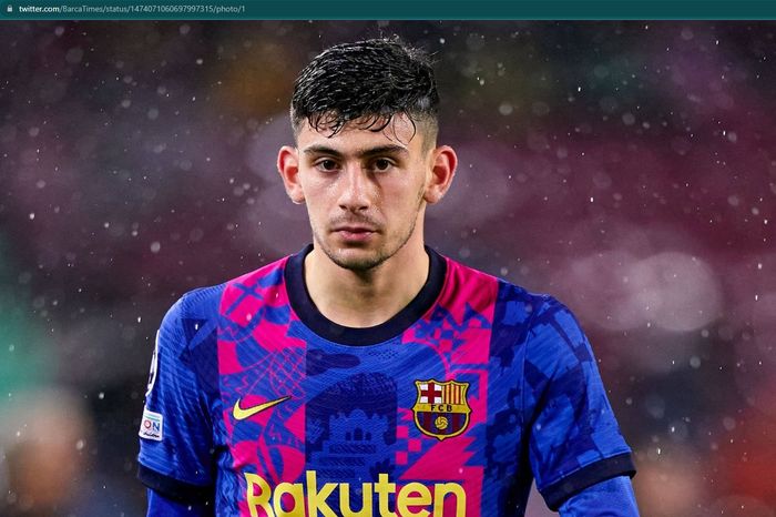 Winger kanan  Barcelona, Yusuf Demir.