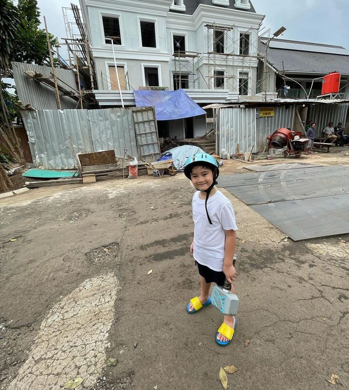 Rumah artis Raffi Ahmad dan Nagita Slavina.