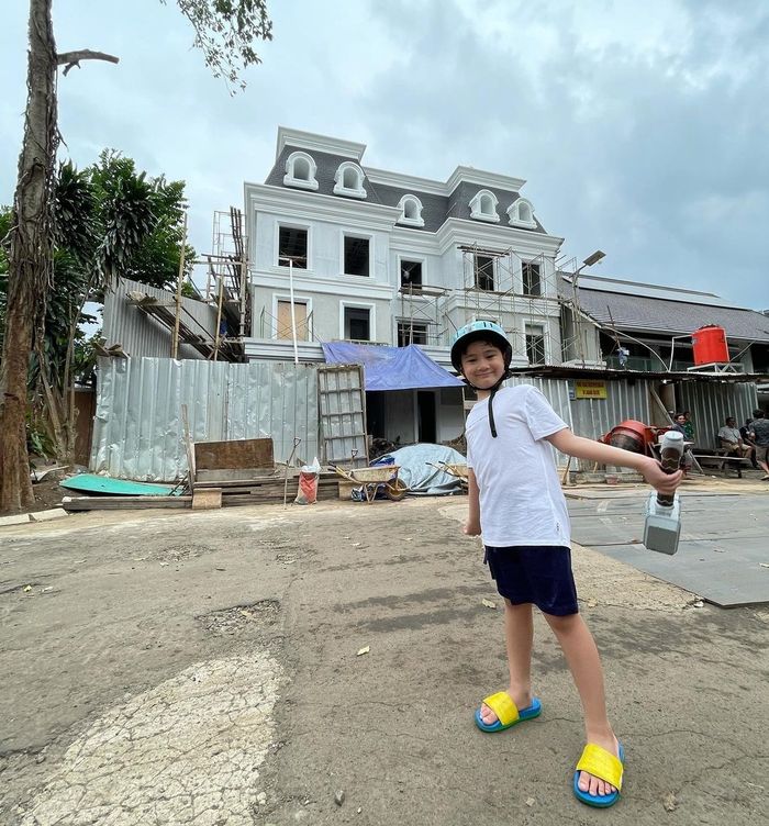 Rumah artis Raffi Ahmad dan Nagita Slavina.