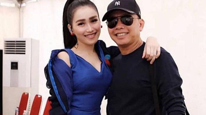 Ayu Ting Ting, Abdul Rozak