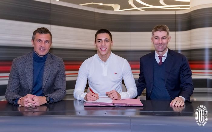 Marko Lazetic resmi menjadi pemain AC Milan dengan menekan kontrak hingga Juni 2026.