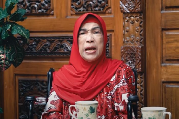 Dorce Gamalama ungkap keinginannya dimakamkan sebagai perempuan