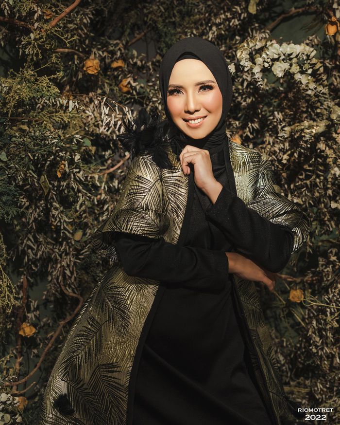 Tya Ariestya mantap berhijab