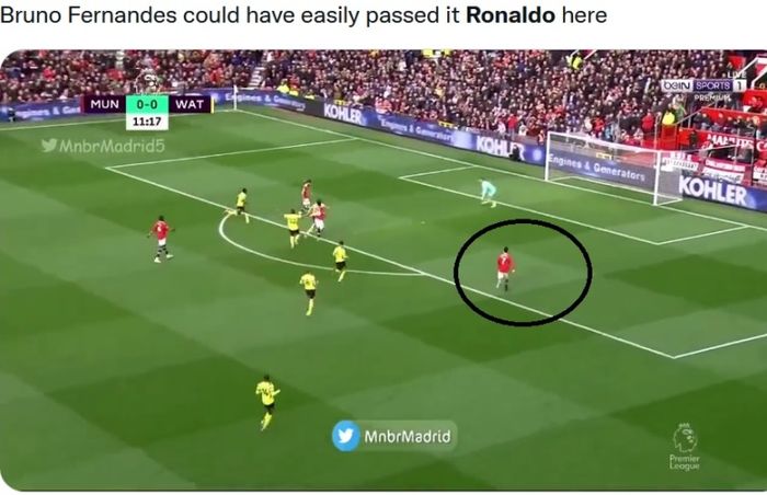 Momen saat Bruno Fernandes tidak mengoper ke Cristiano Ronaldo.