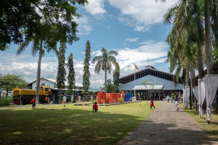 Stasiun Ambarawa yang kini menjadi Museum Kereta Api Indonesia