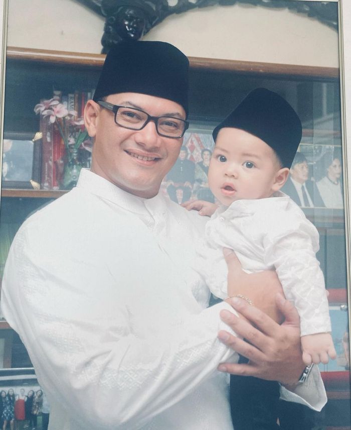 Keanu bersama Adjie Massaid