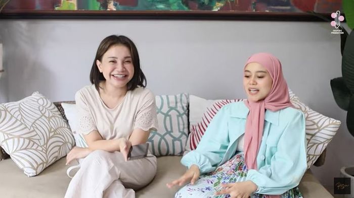 Rossa saat bincang dengan Lesti Kejora.