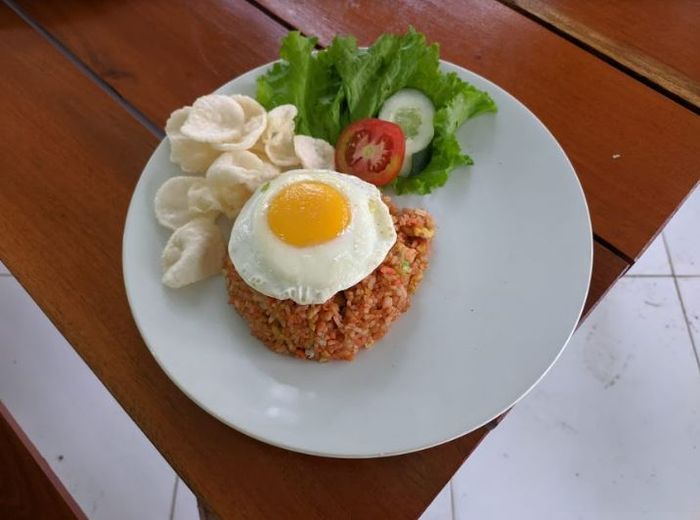 Menyantap Makanan Khas Kebun Raya Purwodadi