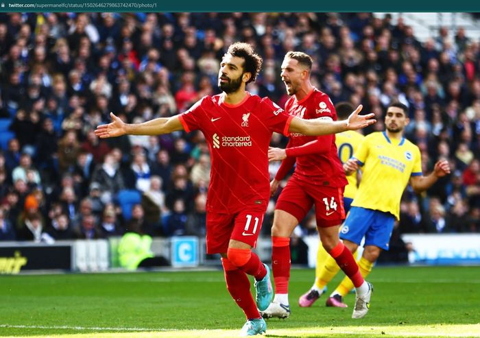 Selebrasi Mohamed Salah usai mencetak gol penalti ke gawang Brighton &amp; Hove Albion yang buat Liverpool cetak gol ke-2000.