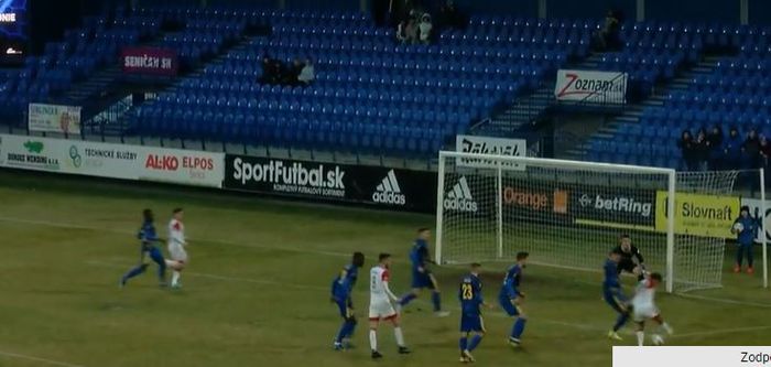 Witan Sulaeman saat mecetak gol kemenangan FK Senica yang menang atas Pohronie di babak 8 besar Piala Slowakia, di Stadion FK Senica, Rabu (16/3/2022).