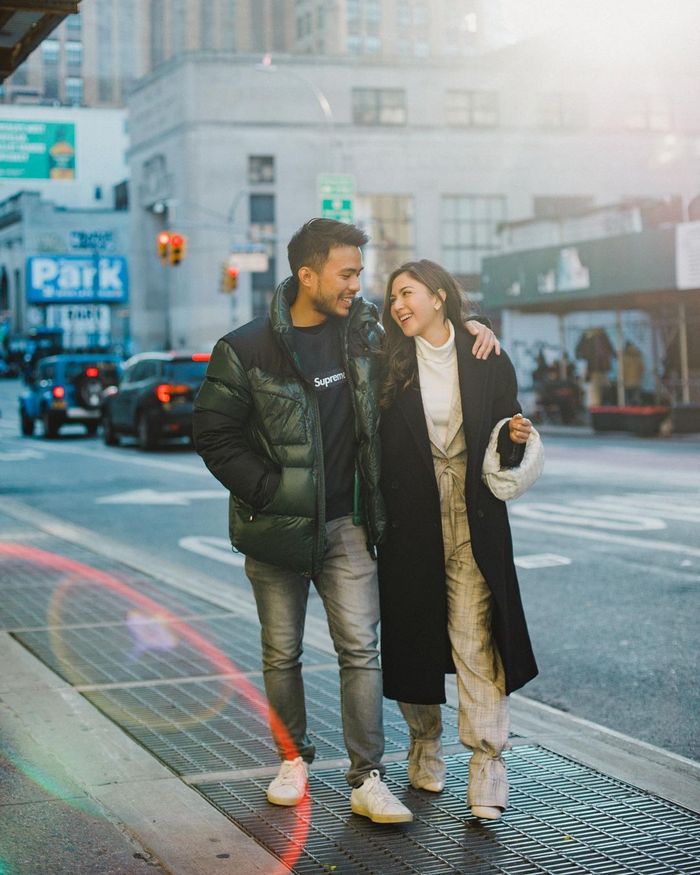 Potret Jessica Mila dan sang kekasih di Amerika.