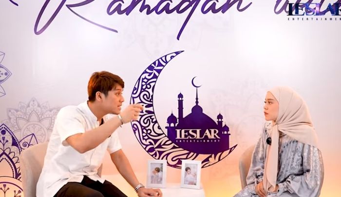 Perbincangan Rizky Billar dan Lesti Kejora mengenai meme 'Tanggapan Lesti'.