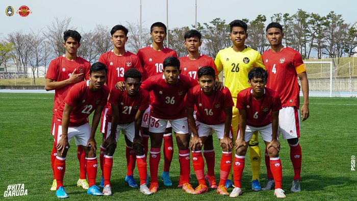 Pemain timnas u-19 Indonesia saat pertandingan uji coba melawan Gimcheon Sangmu FC.