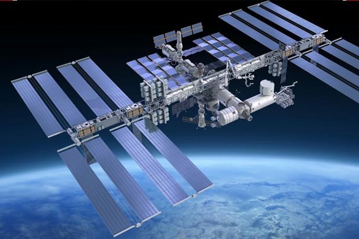 Stasiun Luar Angkasa Internasional (ISS)